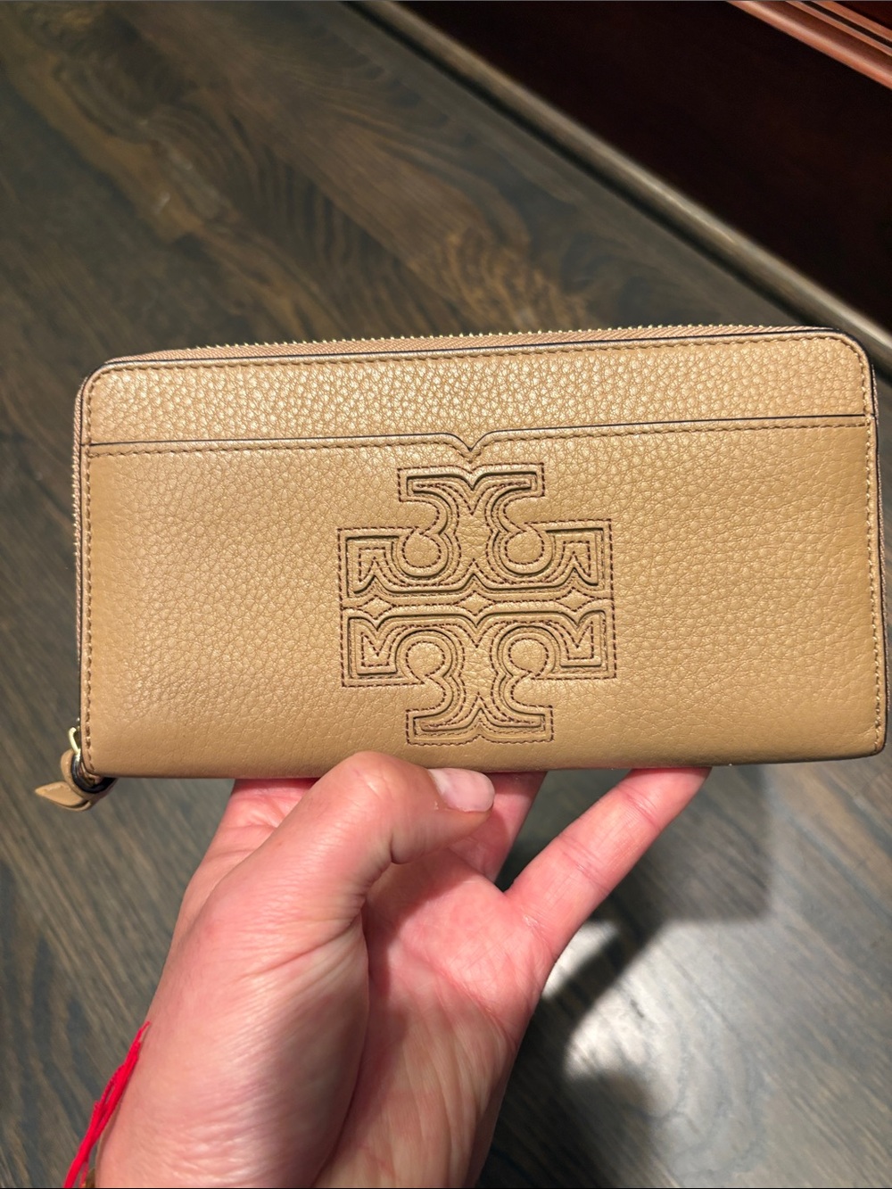Tory Burch continental Caramel Tan Pebbled Leather Zip Around Wallet as is